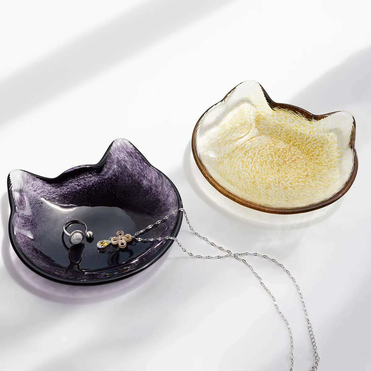 Aderia Coconeco Cat Small Plate - White - Image 2