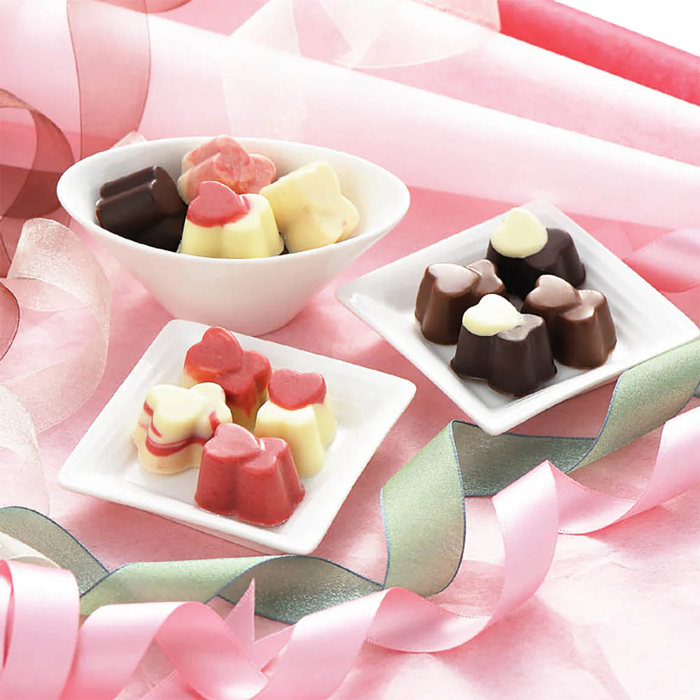 Cakeland Tiger Crown Double Heart Chocolate Mould - Image 3
