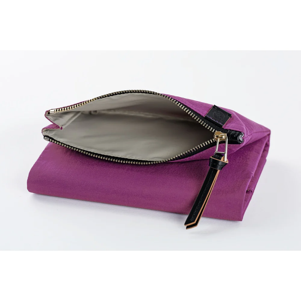 Hobonichi Techo A6 Original Planner Cover - Tragen: Purple - Image 9