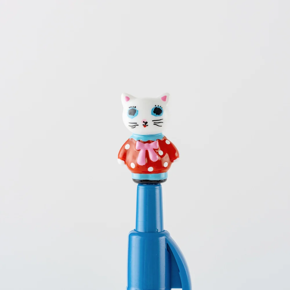 Hobonichi Techo Yumi Kitagishi: Ballpoint Pen - White Cat - Image 2