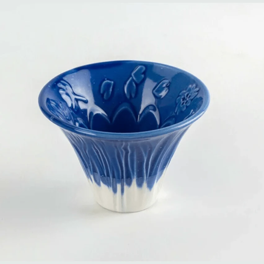 Ichiyama Mt Fuji Guinomi Red & Blue Sake Cup 2P Set - Image 3