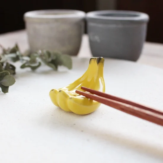 Ihoshiro Banana Chopstick Rest - Image 2