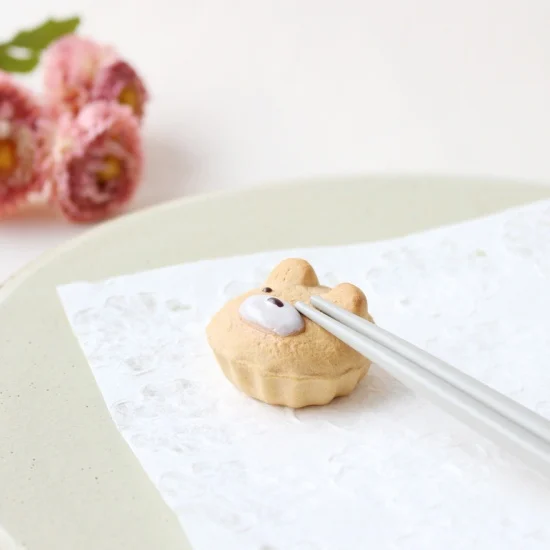 Ihoshiro Bear-Shaped Cupcake Chopstick Rest - Image 2