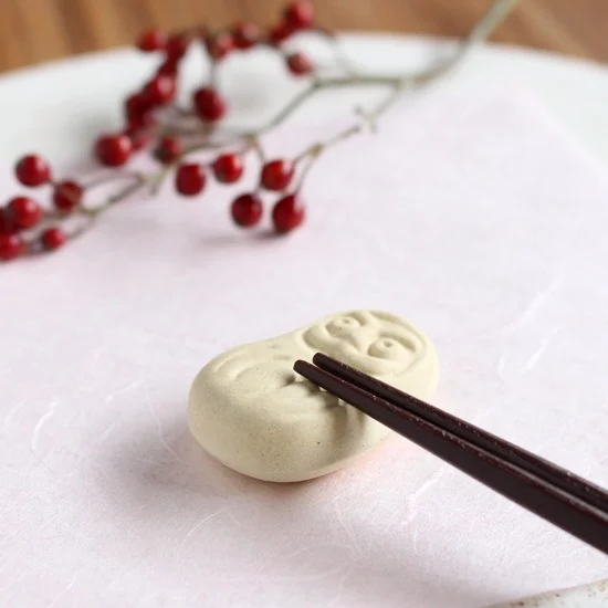 Ihoshiro Daruma Monaka Chopstick Rest - Image 2