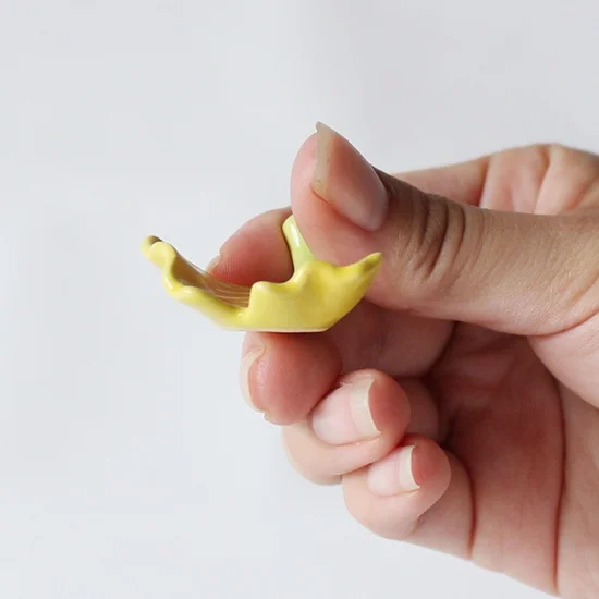 Ihoshiro Ginkgo Chopstick Rest - Image 5
