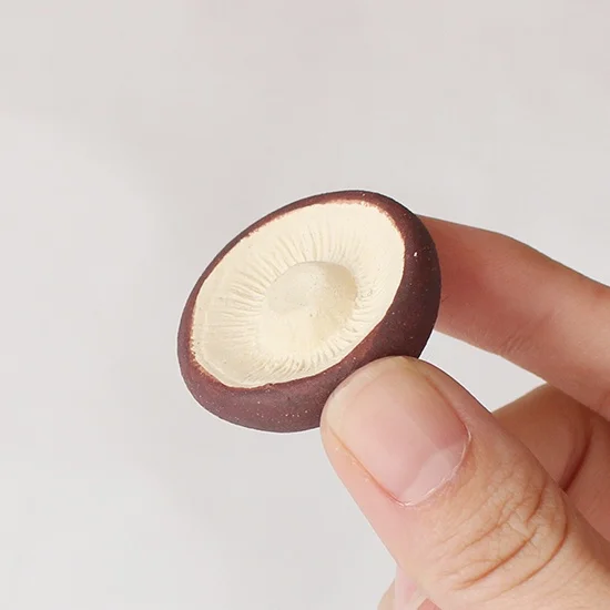 Ihoshiro Shiitake Chopstick Rest - Image 3