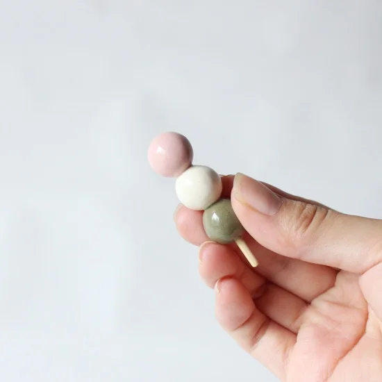 Ihoshiro Tri colour Dango Chopstick Rest - Image 3