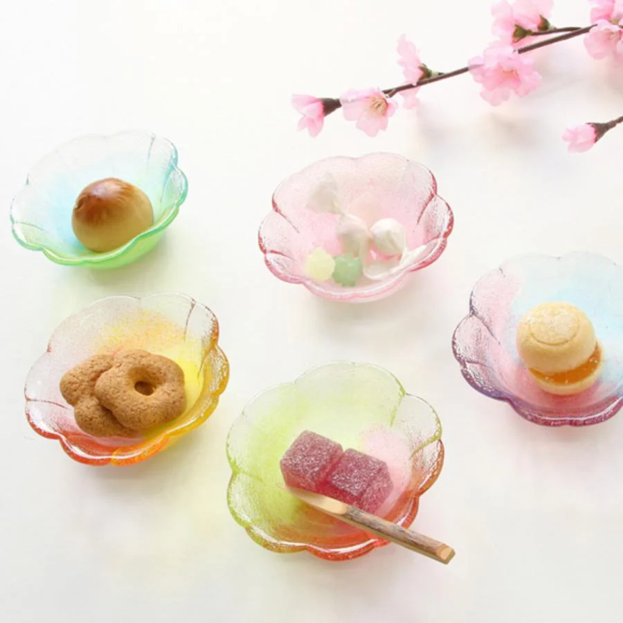 Iwasa Glass Cherry Blossom Small Bowl - Leaf Sakura - Image 3
