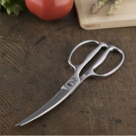 Kai Seki Magoroku Stainless Steel Curved Kitchen Scissors - Image 4