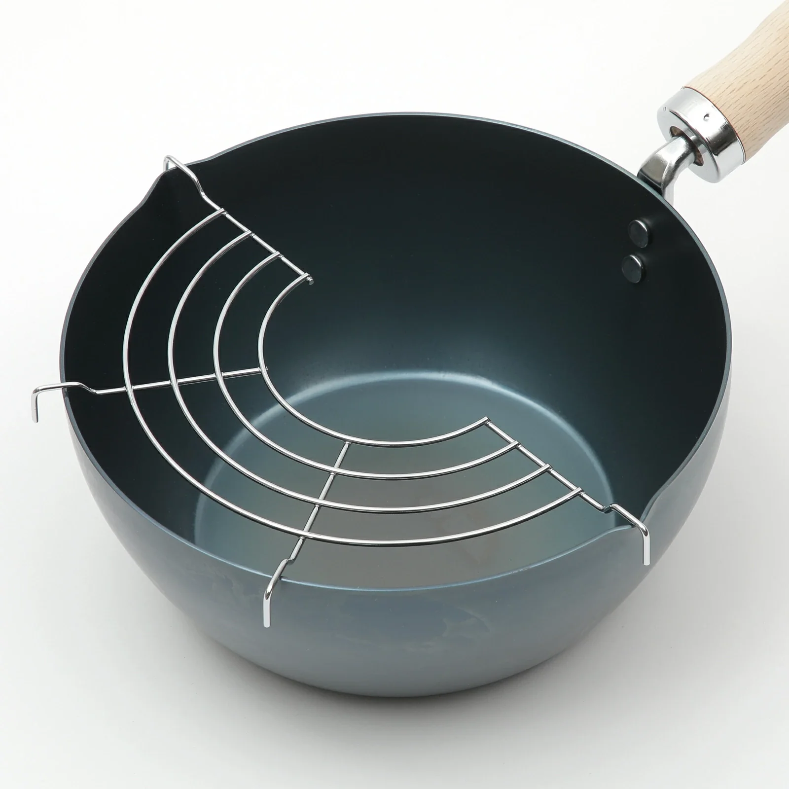 Kyoto Katsugu Iron Deep Frying Pan 20cm - Image 11