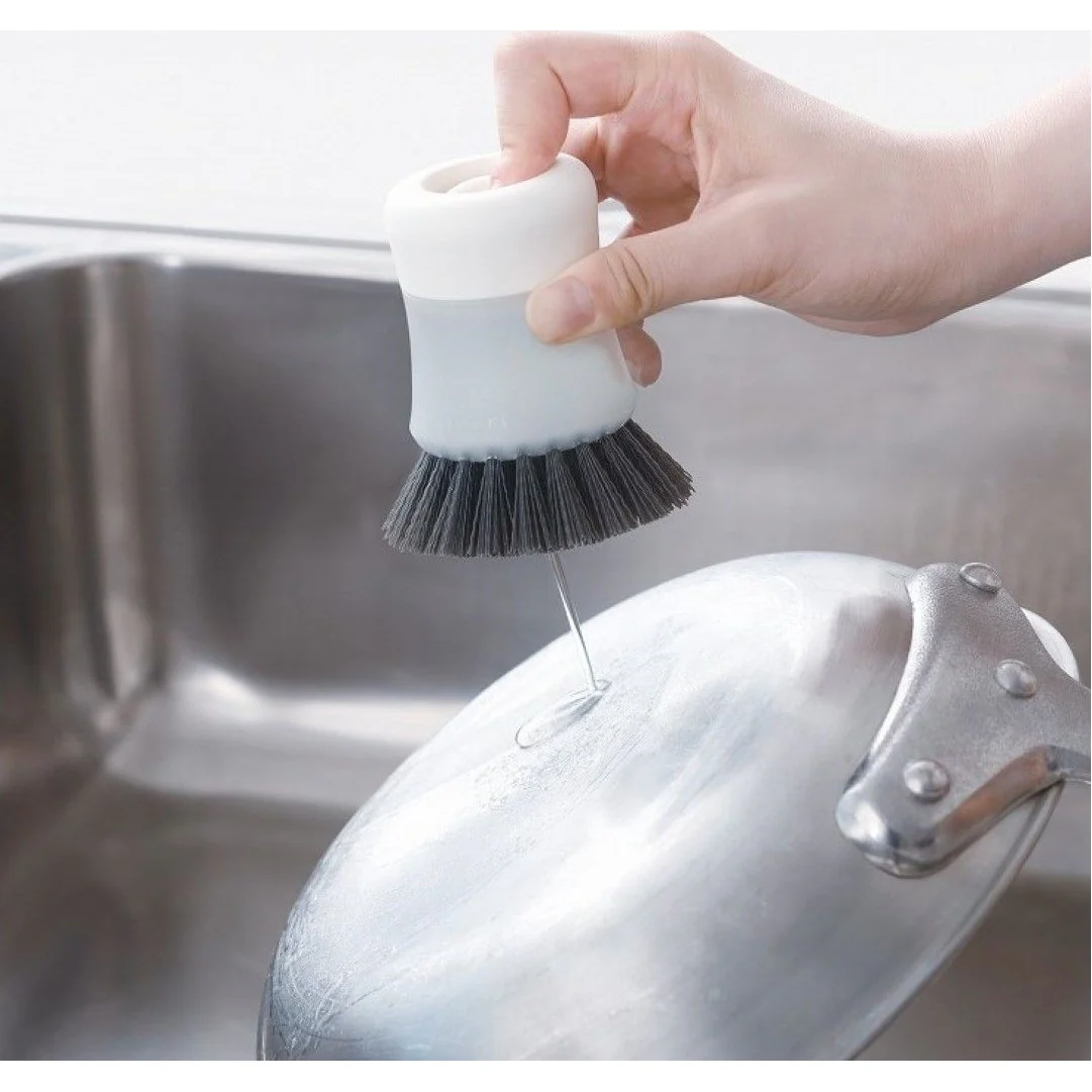 Marna One-Push Kitchen Brush - Image 3