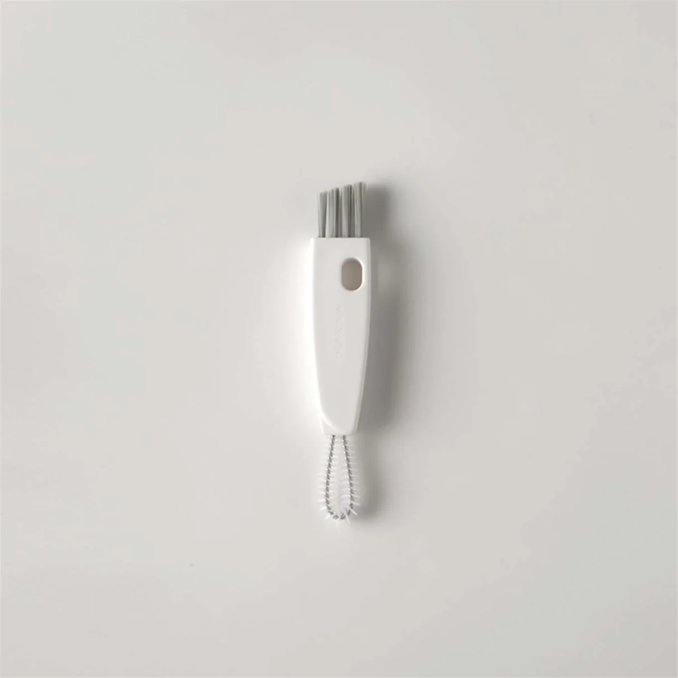 Marna 3-in-1 Water Flask Cleaning Brush - Image 2