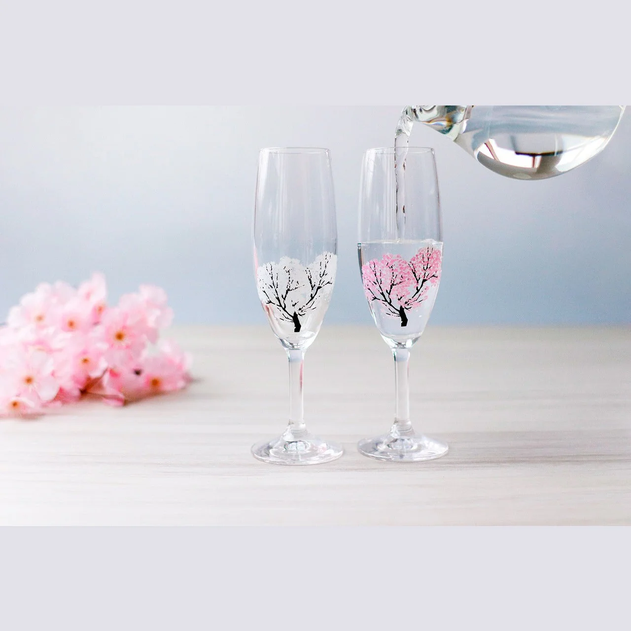 Marumo Takagi Colour Changing Sakura Champagne Glass 2P Set - Image 2