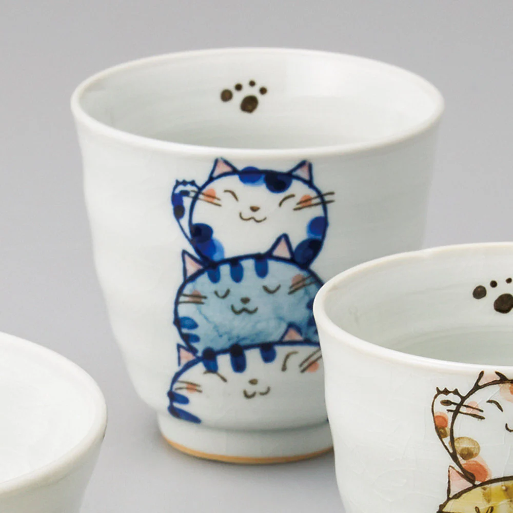 Neko-Zukushi Blue Cat Yunomi Teacup 170ml