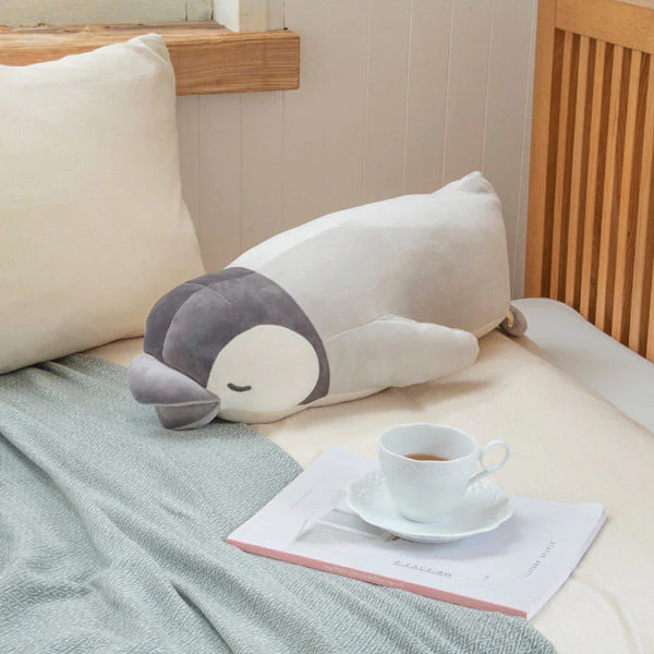 Nemunemu Premium Hug Pillow Penguin Totto - Image 2