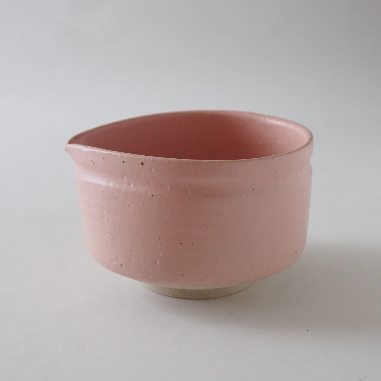 Peach Pink Neri Matcha Bowl with Spout - Image 3