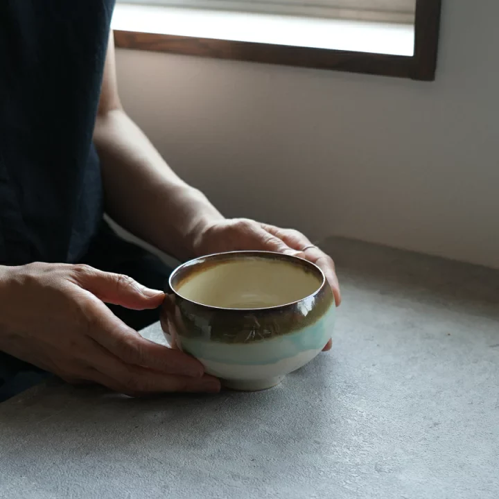 Saliu Handcrafted Turquoise Sazanami Matcha Bowl - Image 2