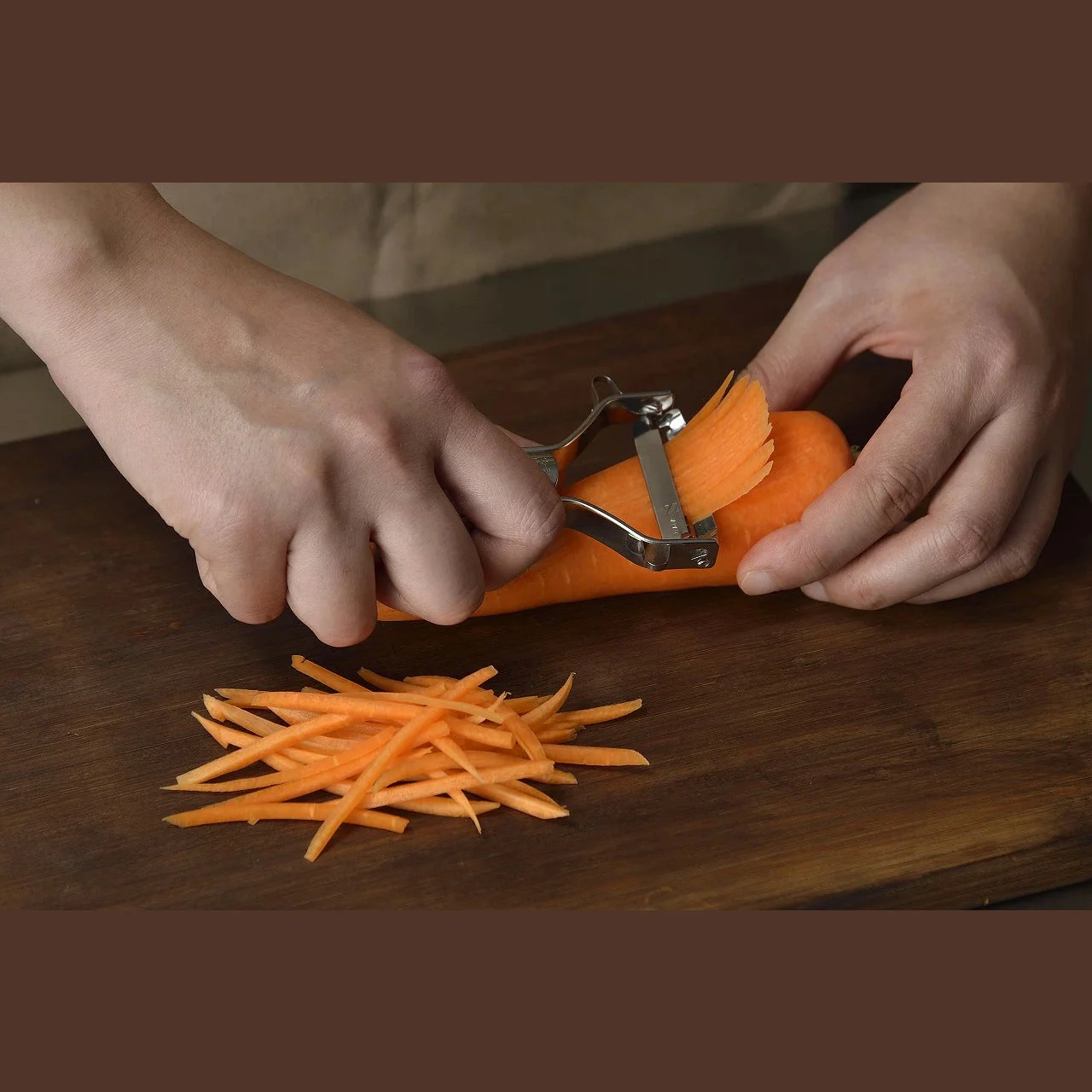 Shimomura Pro-Grade Vegetable Peeler - Image 6