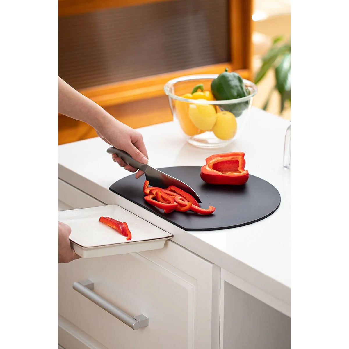 Shimoyama Antibacterial D Chopping Board - Small - Image 2