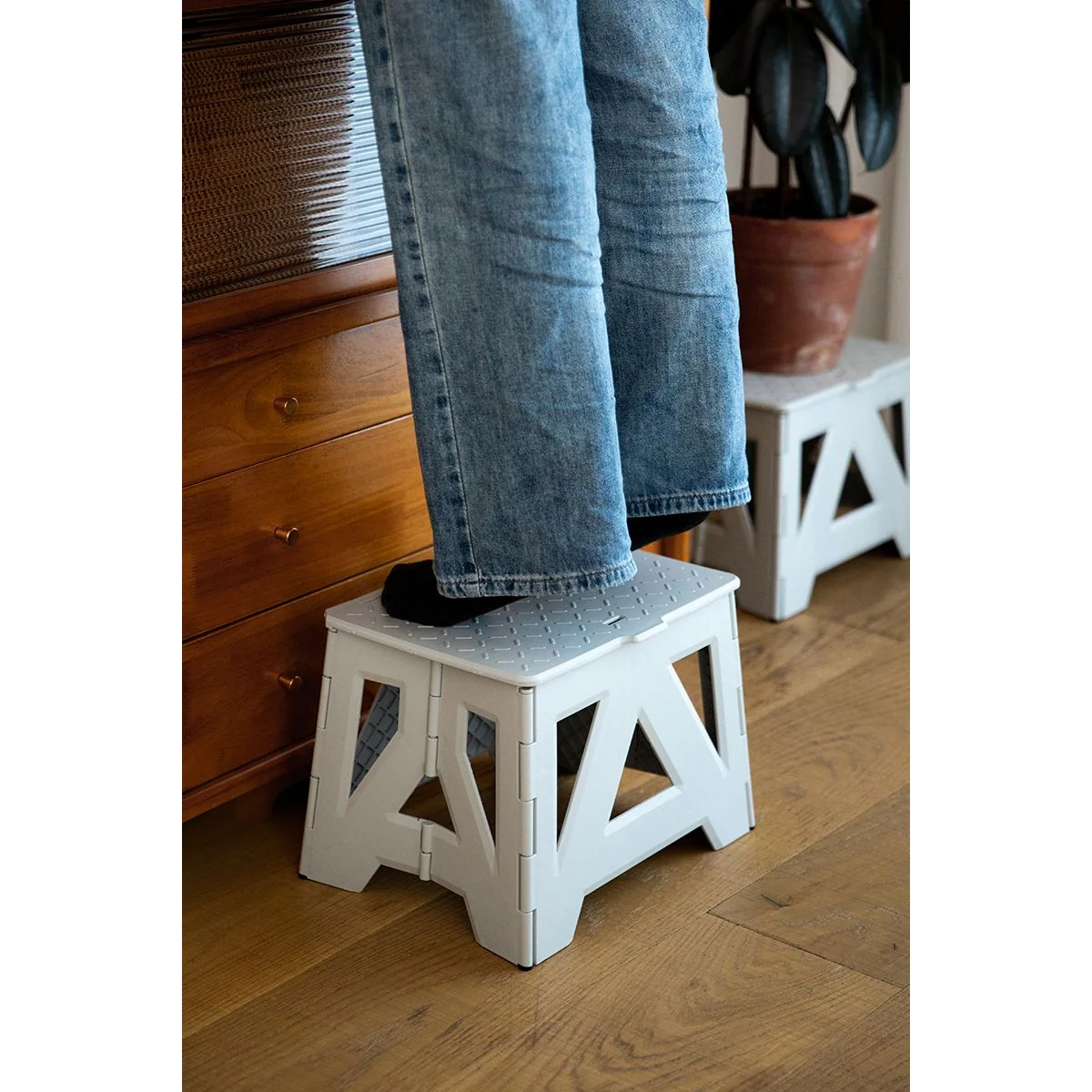 Shimoyama Folding Stool - Image 4