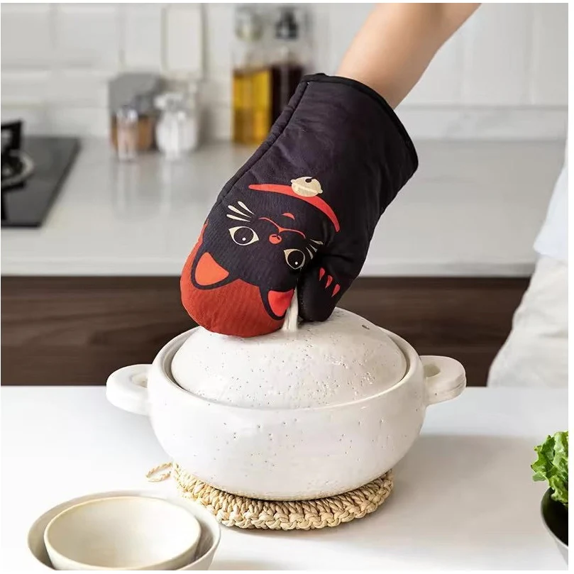 Shimoyama Maneki Neko Oven Mitt - Image 8
