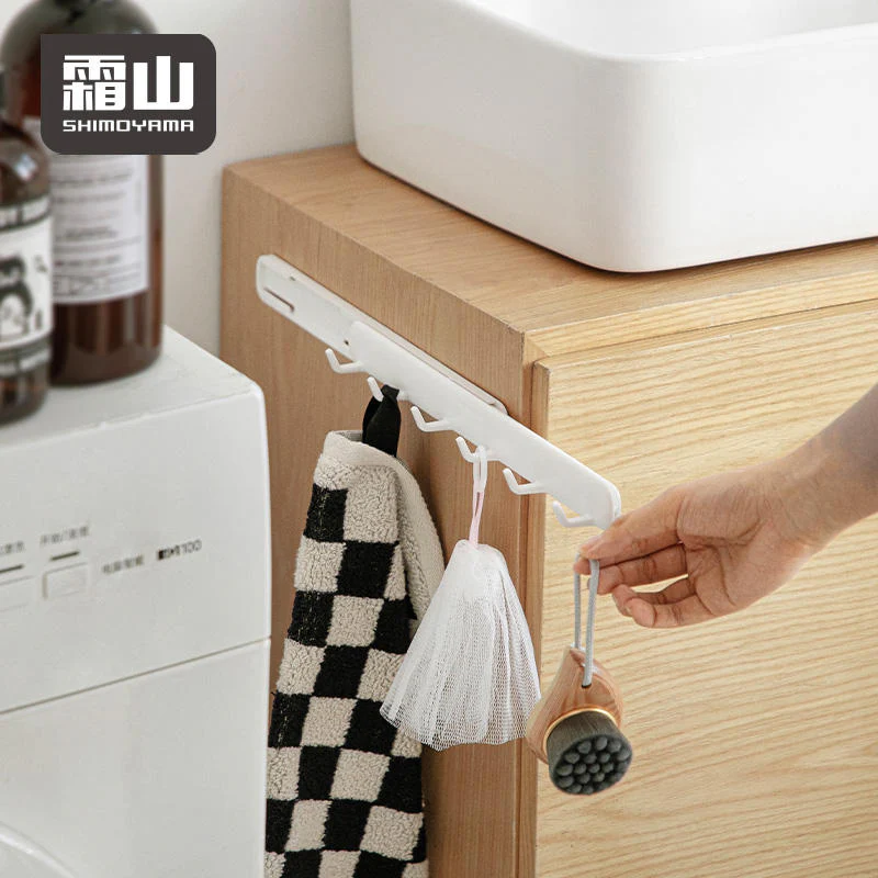 Shimoyama Retractable Hanging Hooks