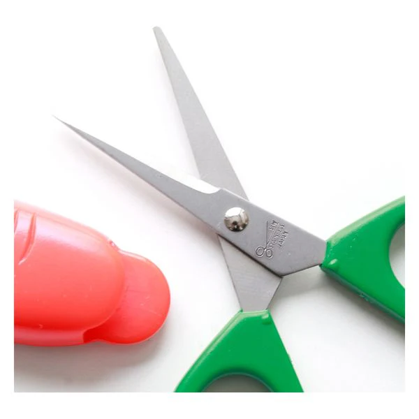 Shimoyama Veggie Mini Scissors with Magnet - Image 4