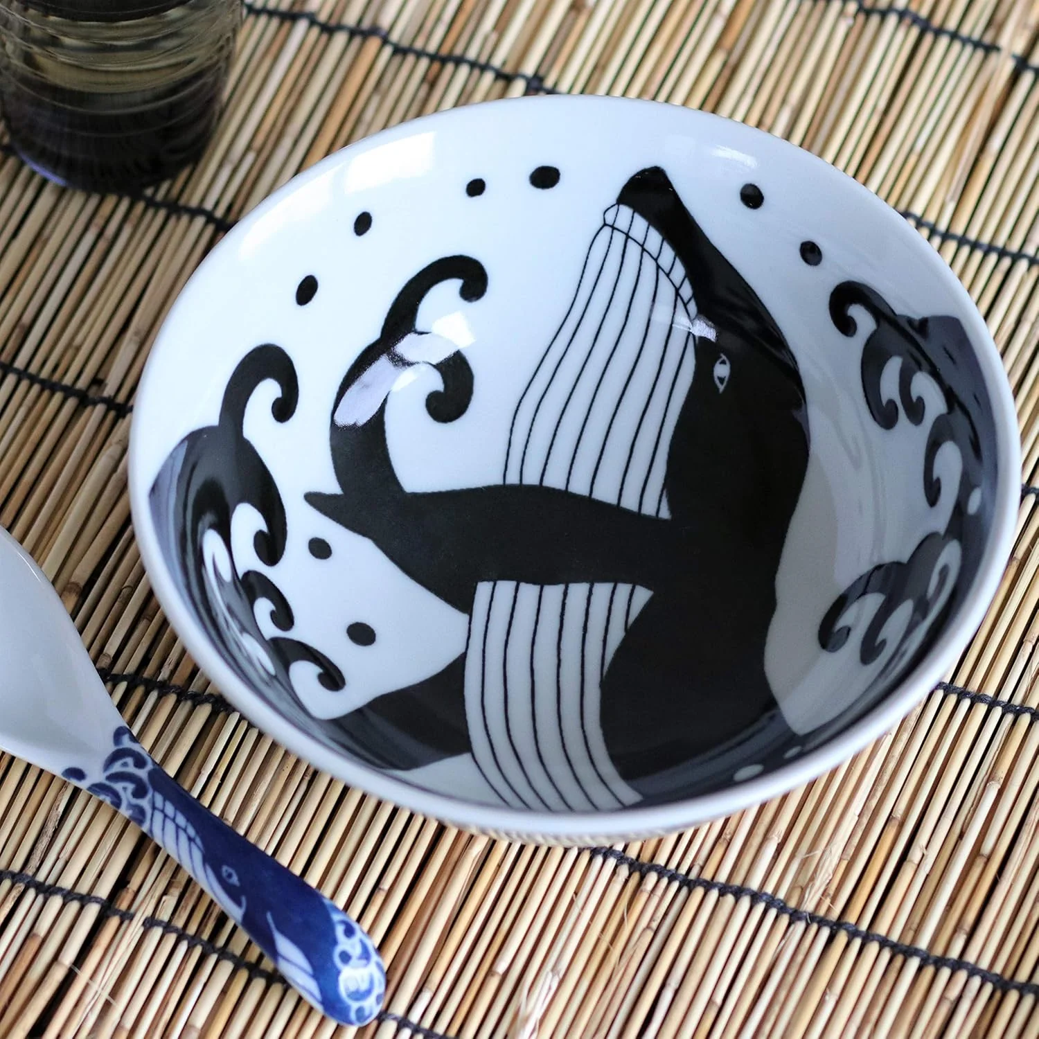 Shiranami Kujira Whale Ramen Bowl 20.5D - Image 3