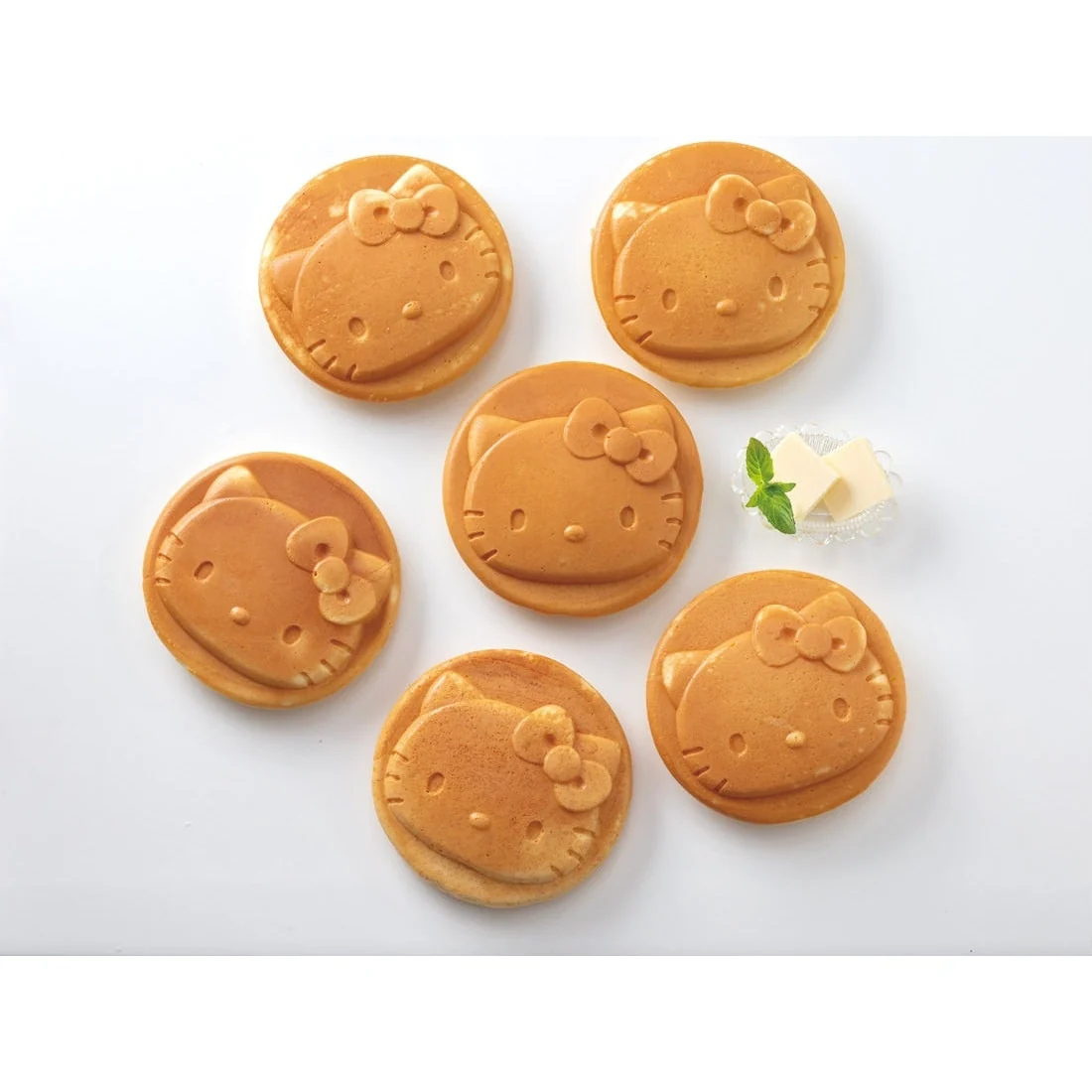 Skater Hello Kitty 23 Hotcake Maker - Image 5