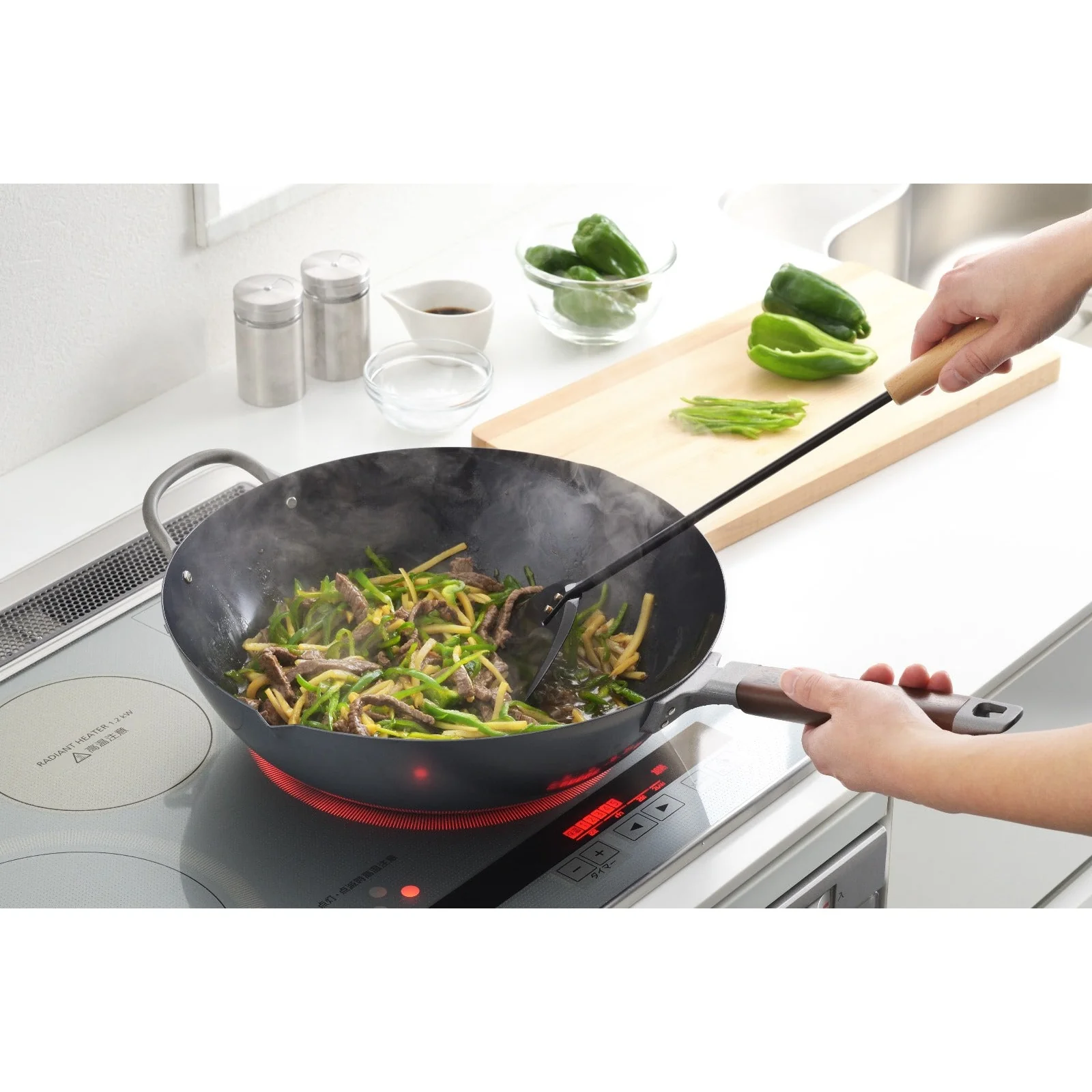 Yoshikawa Nitrided Iron Wok 36cm - Image 5